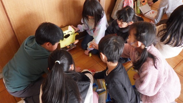 ライオンたまいれ