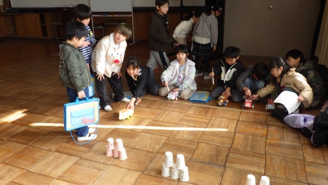 びゅんびゅんカー